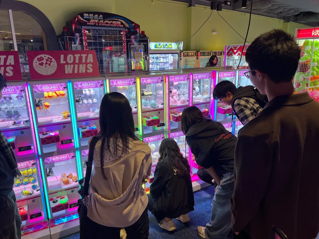 Claw Machines @ Round 1